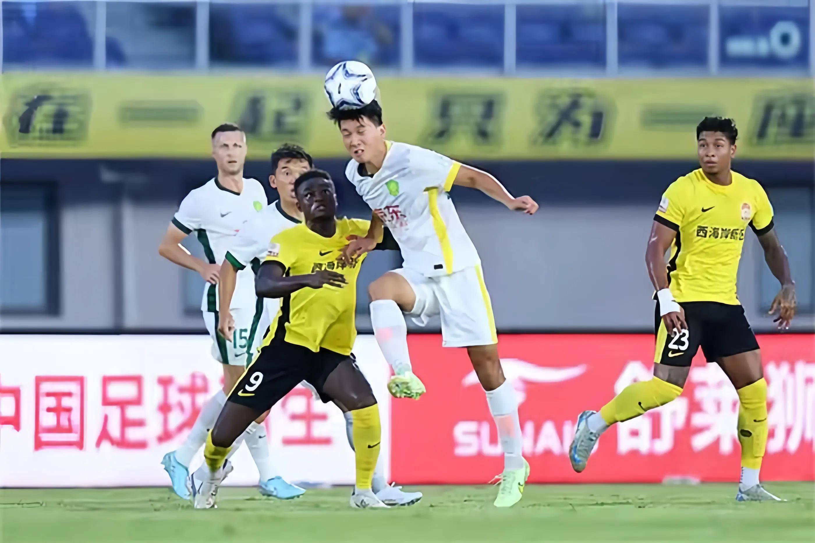 职业足球俱 职业足球俱